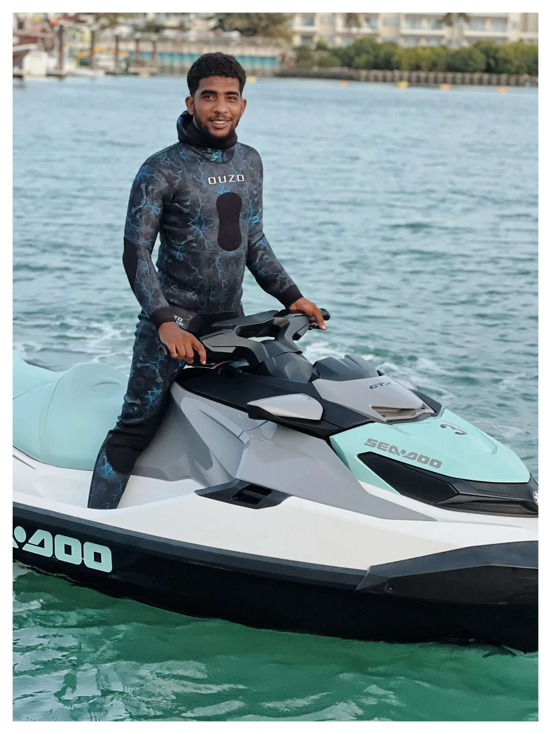 Royal fort jetski safari 01